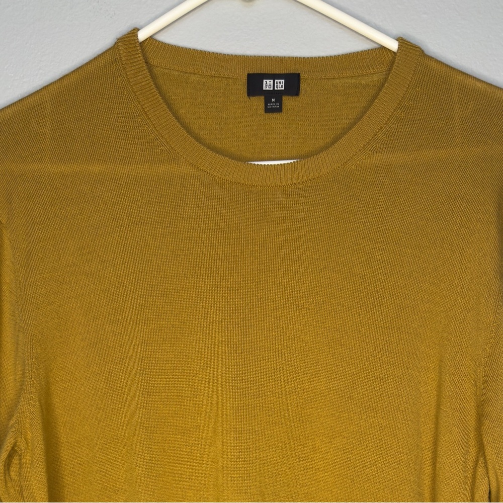 Uniqlo Mustard 100% Wool Crewneck Longsleeve Tunic, Size Medium